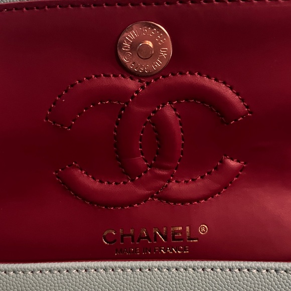 Chanel Classic 11.12 Double Flap Handbag - Picture 9 of 16